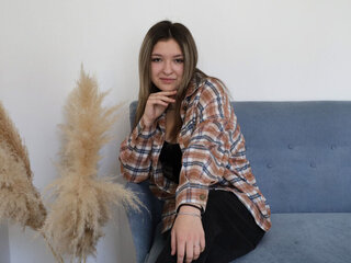 EmiliaWill's Most Recent Photo
