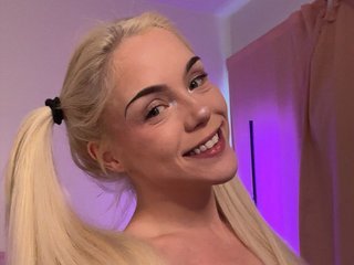 DaiseyDesire's Most Recent Photo