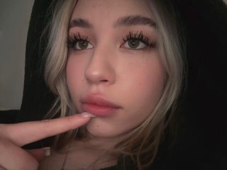 SidneySween19's Most Recent Photo
