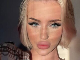 AngelaHolmes's Most Recent Photo